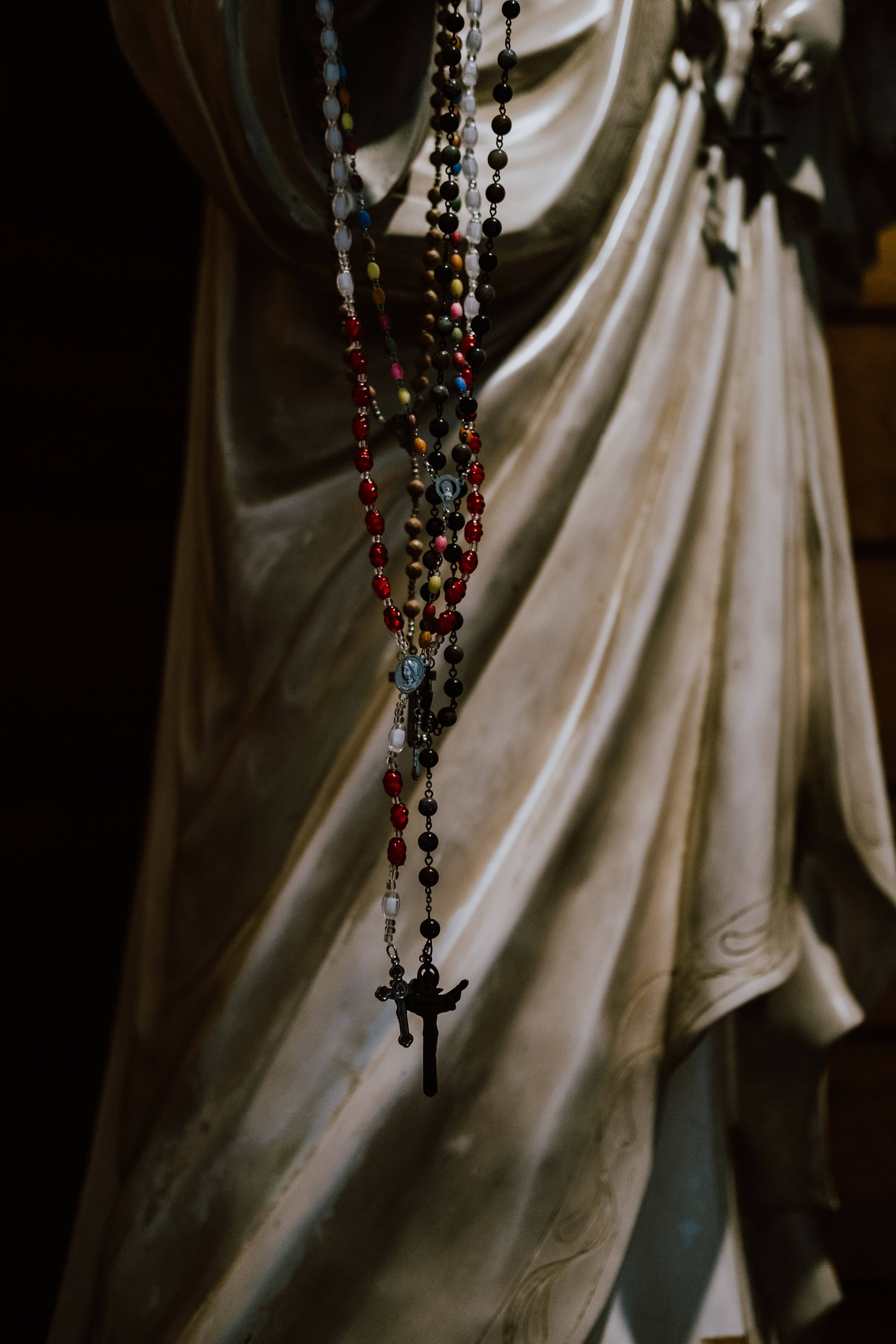 How to Pray the Rosary of the 1000 Hail Marys